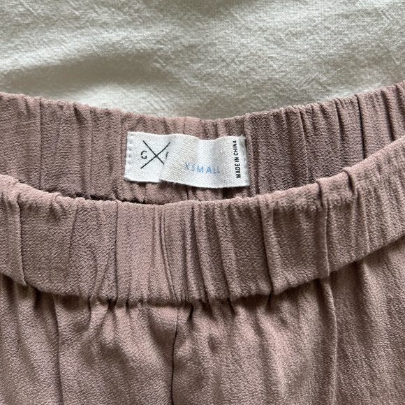 Gentle Fawn Shorts - Picture 2 of 3